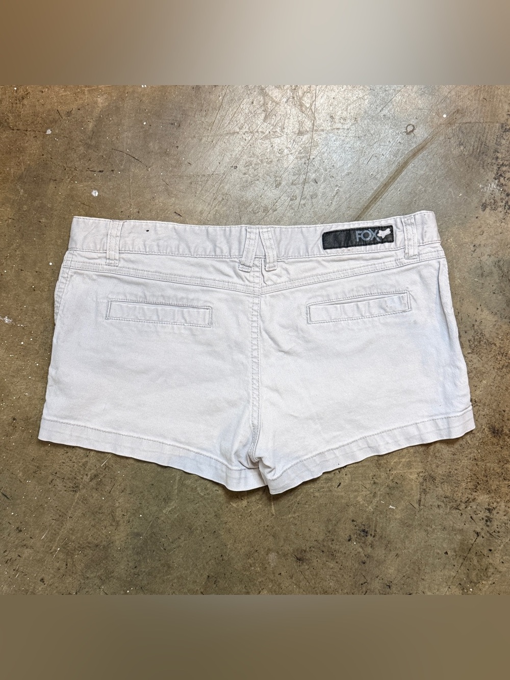 Fox Racing light grey shorts - Picture 2 of 4